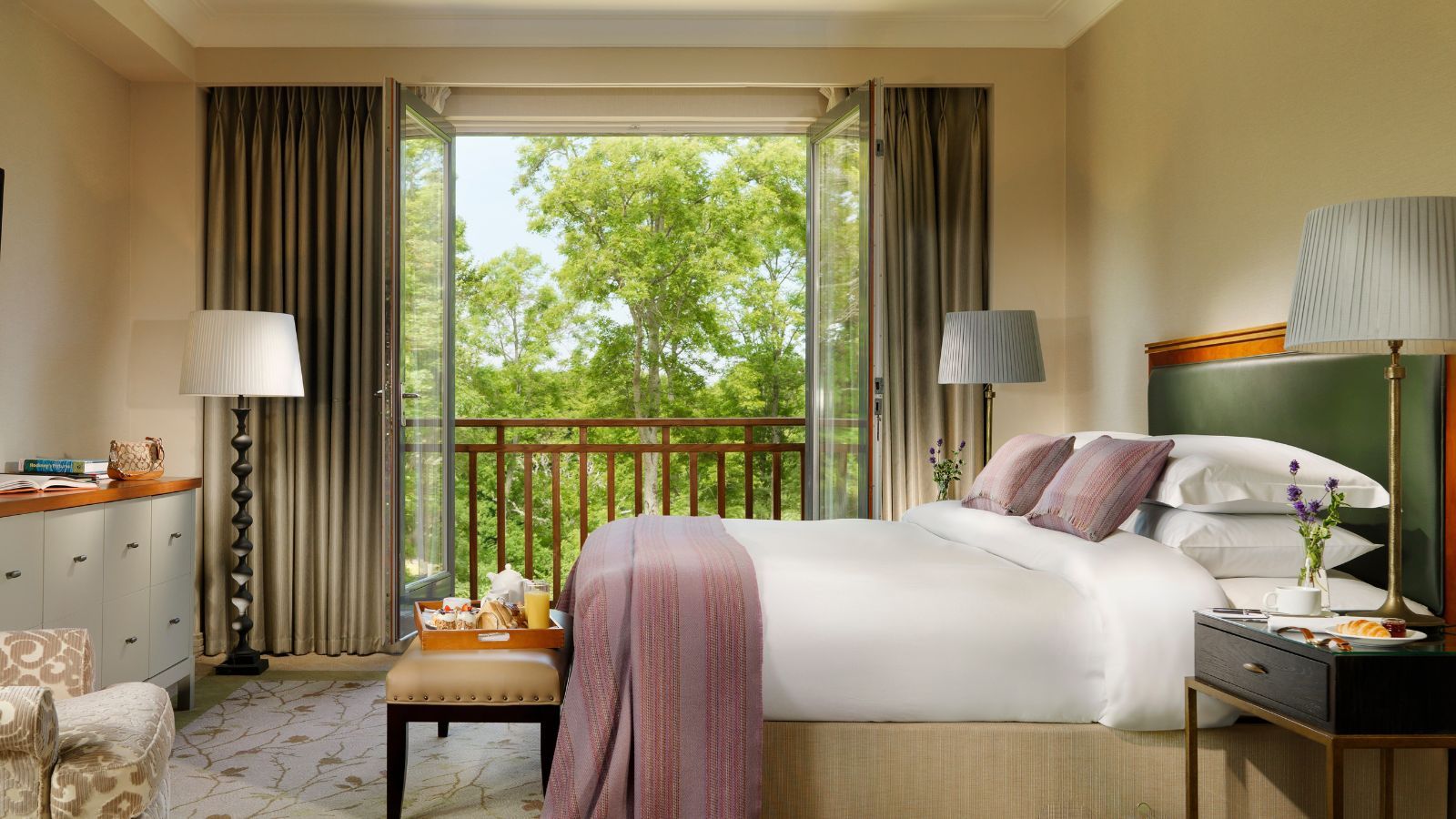 Druids Glen Hotel & Golf Resort — guest room, near The European Club