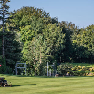 9th fairway looking down to teebox - Druids Glen