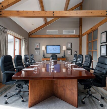 Jonathan Swift Boardroom 10 1 - Druids Glen
